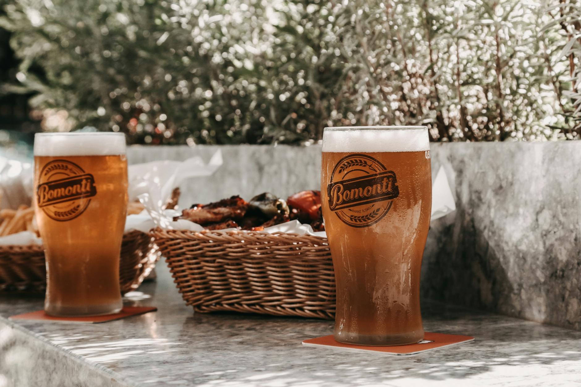 Ruta por Bomonti y Maçka con precios de terrazas y consejos para vivir el Estambul moderno