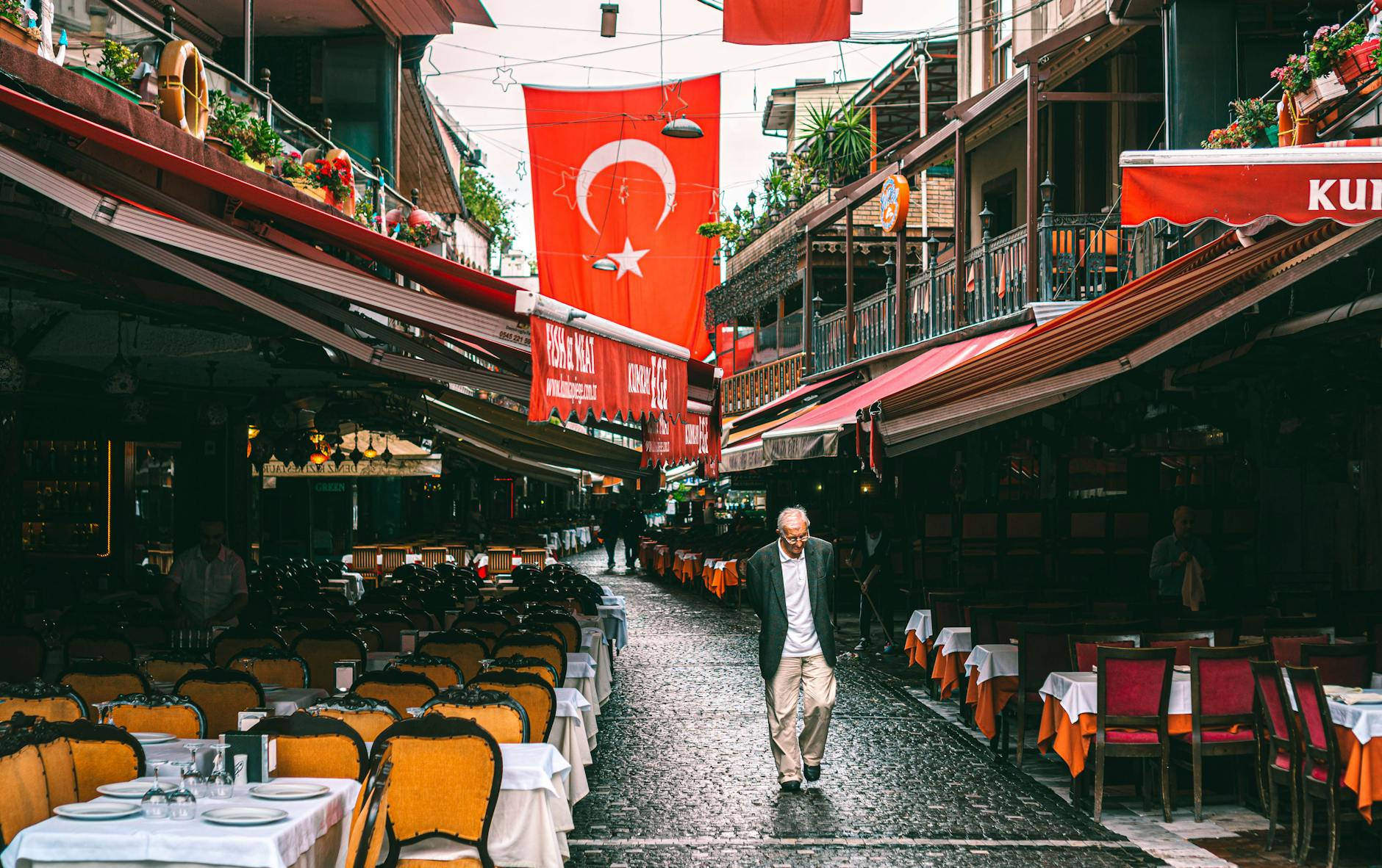 Dónde comer pescado fresco en Kumkapı y Yenikapı con precios de temporada y consejos locales